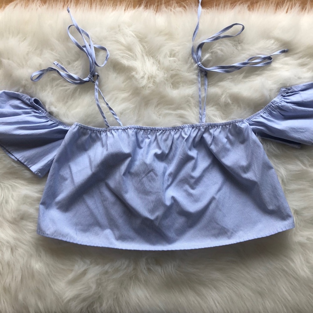 Forever 21 Blue Striped Crop Top
